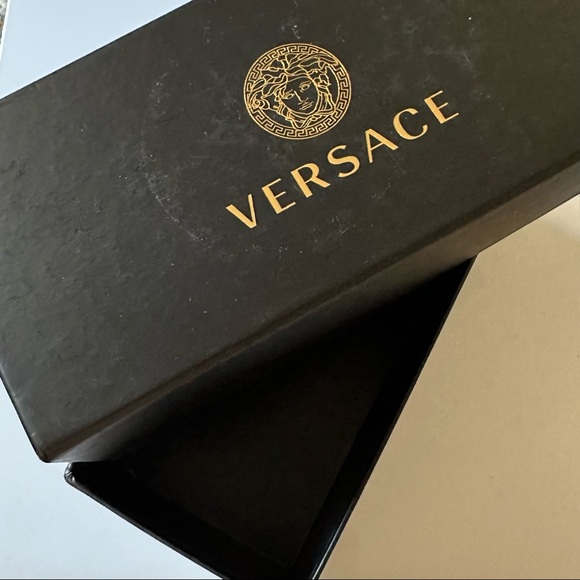 AUTHENTIC VERSACE BOX! Bundle & save shipping:) - Picture 1 of 2